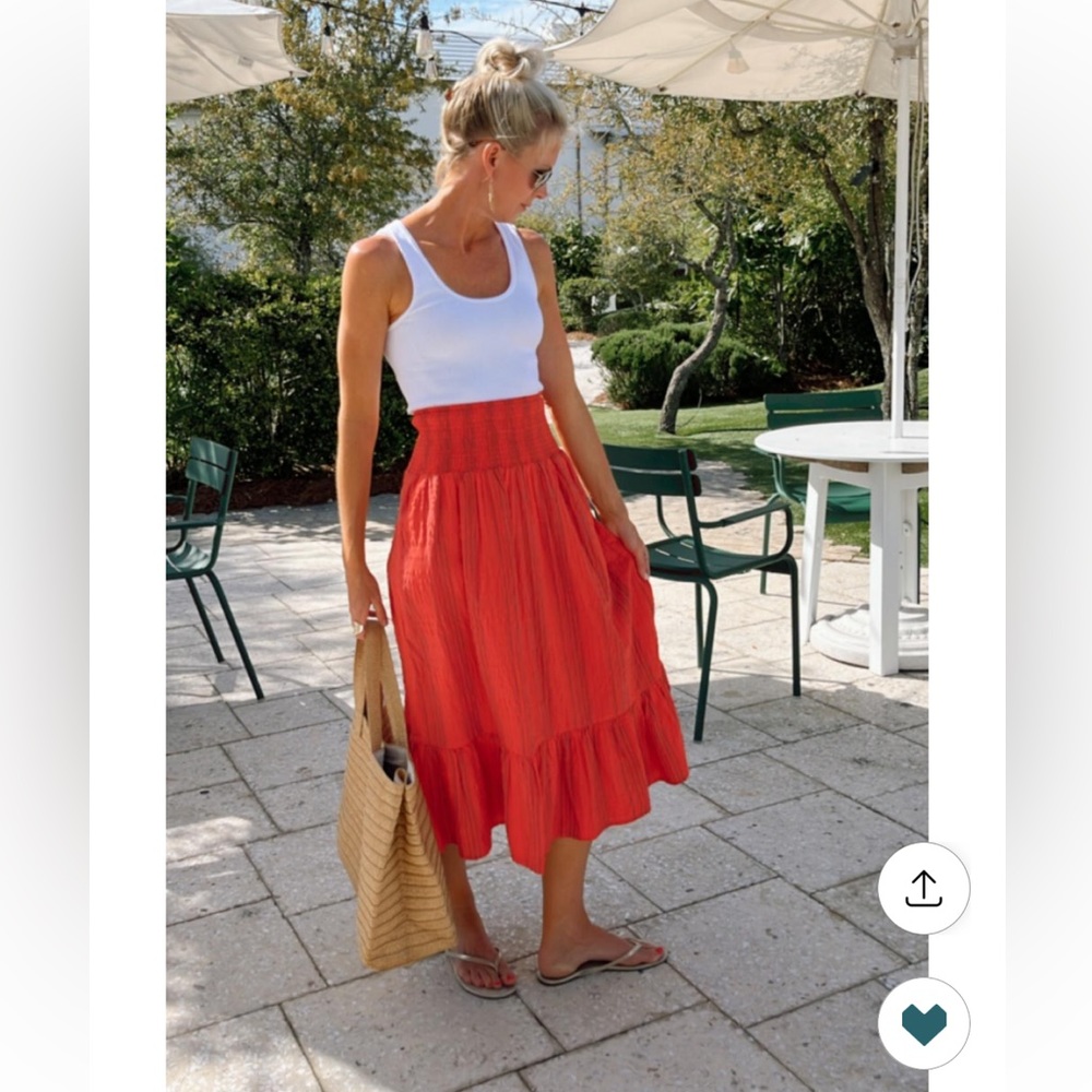 Women’s Universal Thread midi-skirt sz XS.Never worn.